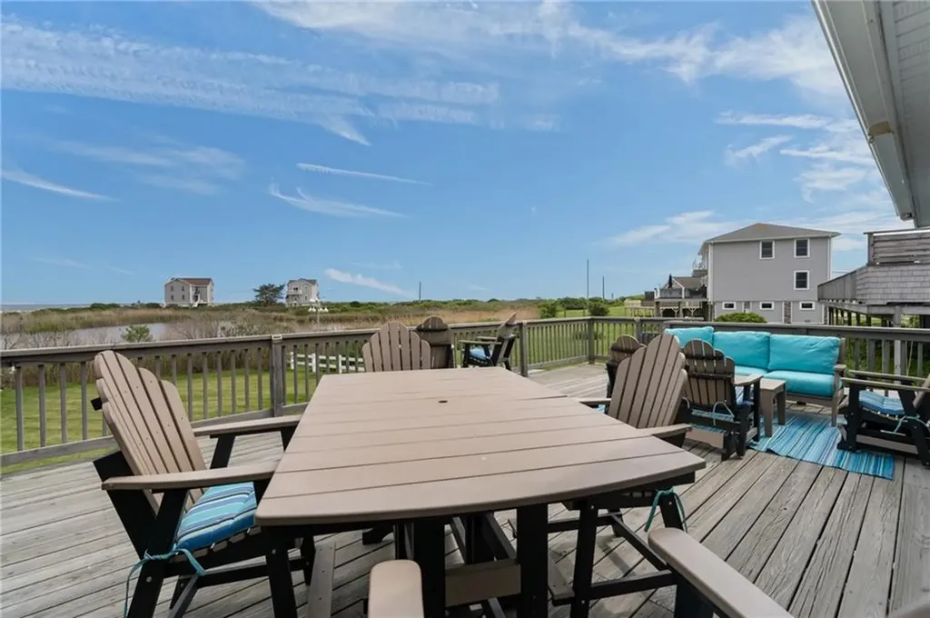47 Ocean Avenue South Kingstown RI 02879
