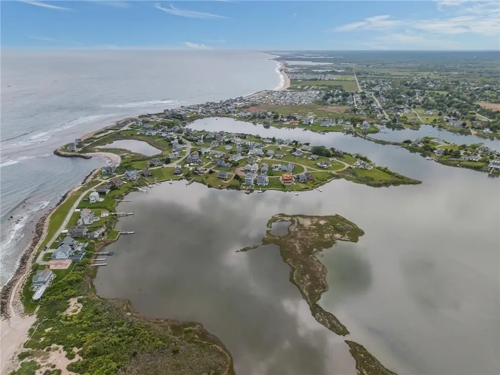 47 Ocean Avenue South Kingstown RI 02879