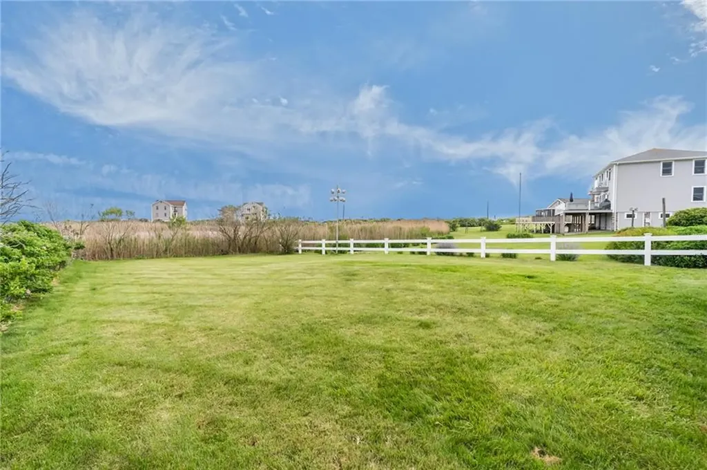 47 Ocean Avenue South Kingstown RI 02879