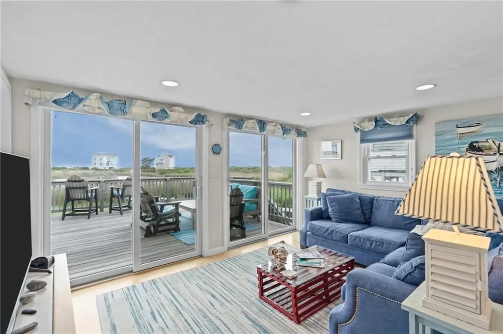 47 Ocean Avenue South Kingstown RI 02879
