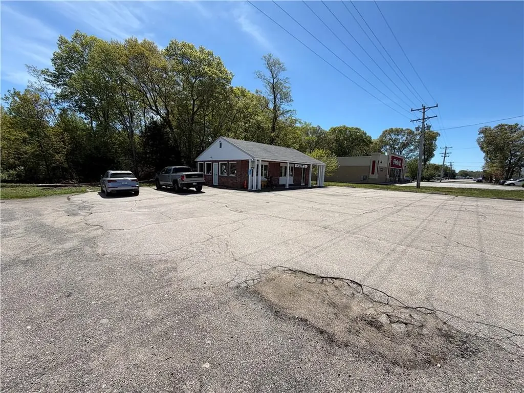 7560 Post Road North Kingstown RI 02852