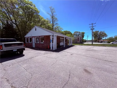 7560 Post Road North Kingstown RI 02852