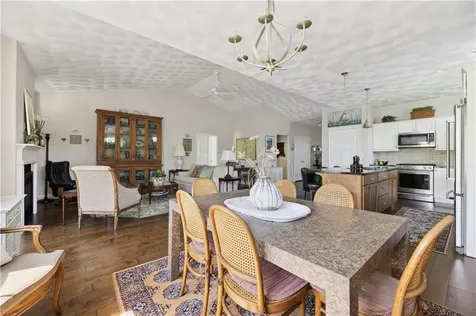 55 Morningside Drive North Kingstown RI 02852