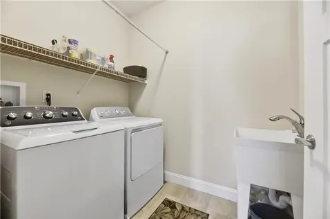 55 Morningside Drive North Kingstown RI 02852