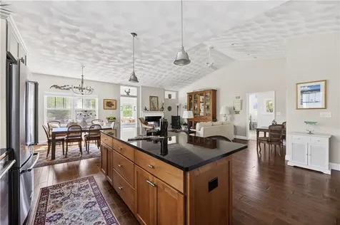 55 Morningside Drive North Kingstown RI 02852