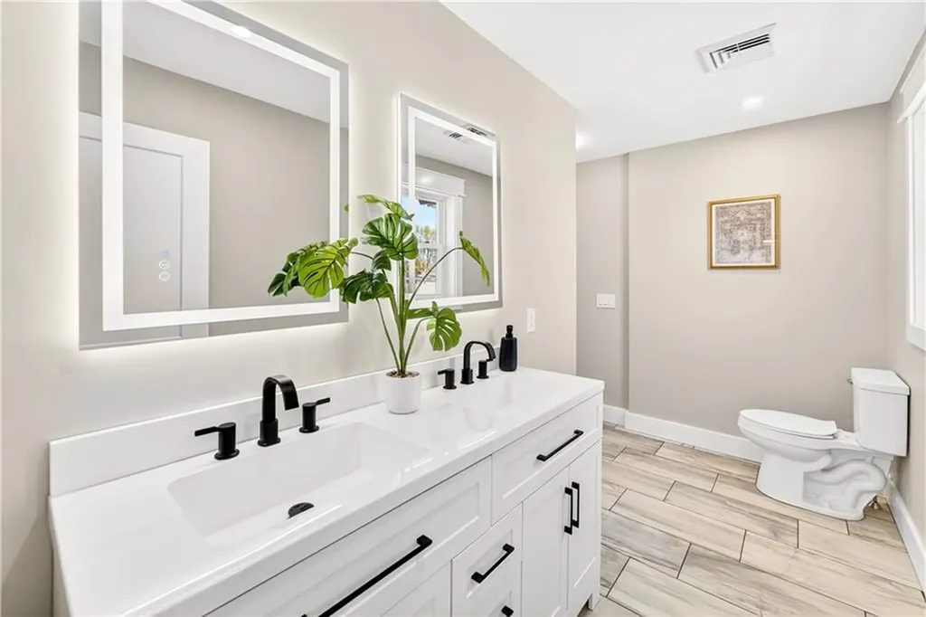 1455 Park Avenue Cranston RI 02920