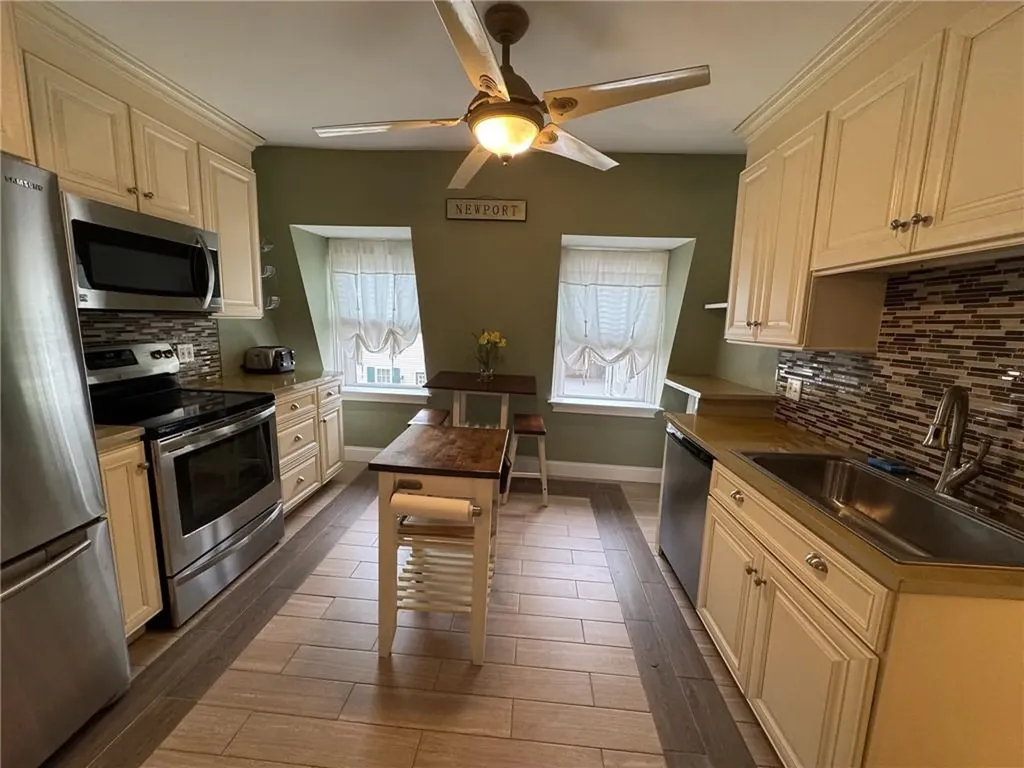 4 Hammond Street Newport RI 02840