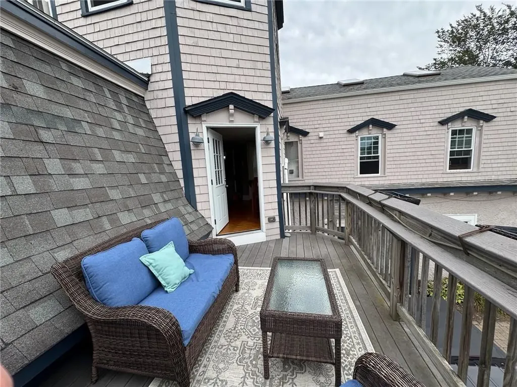 4 Hammond Street Newport RI 02840