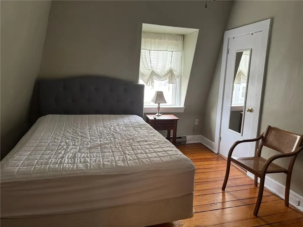 4 Hammond Street Newport RI 02840