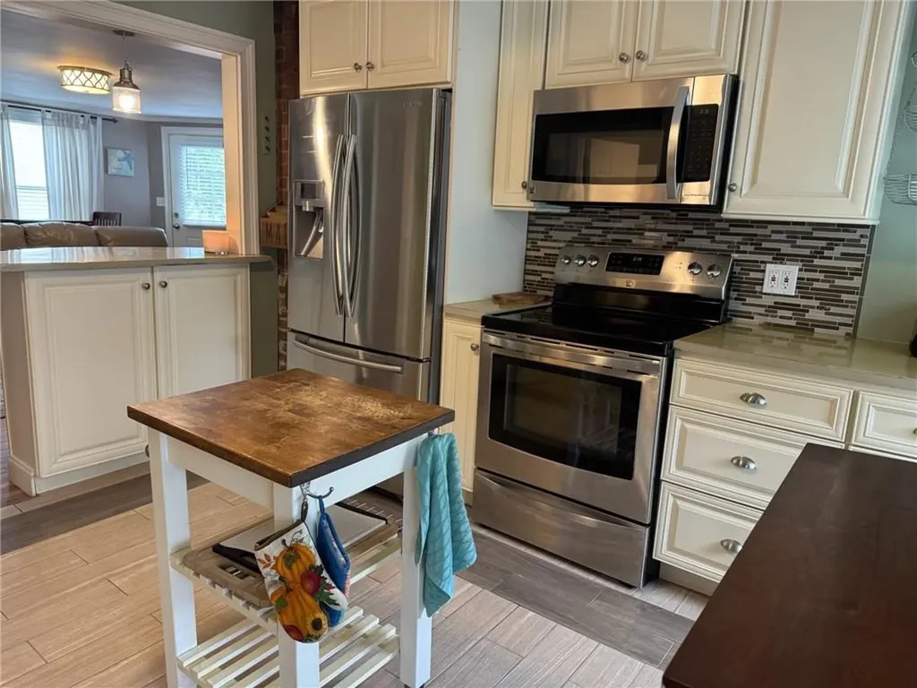 4 Hammond Street Newport RI 02840