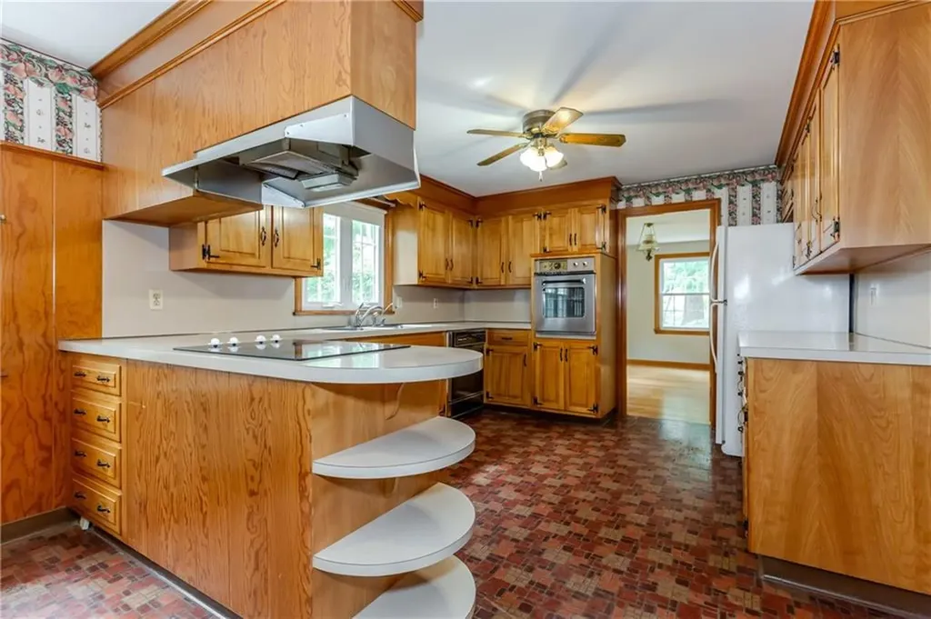 615 West Greenville Road Scituate RI 02857