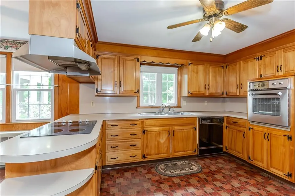 615 West Greenville Road Scituate RI 02857