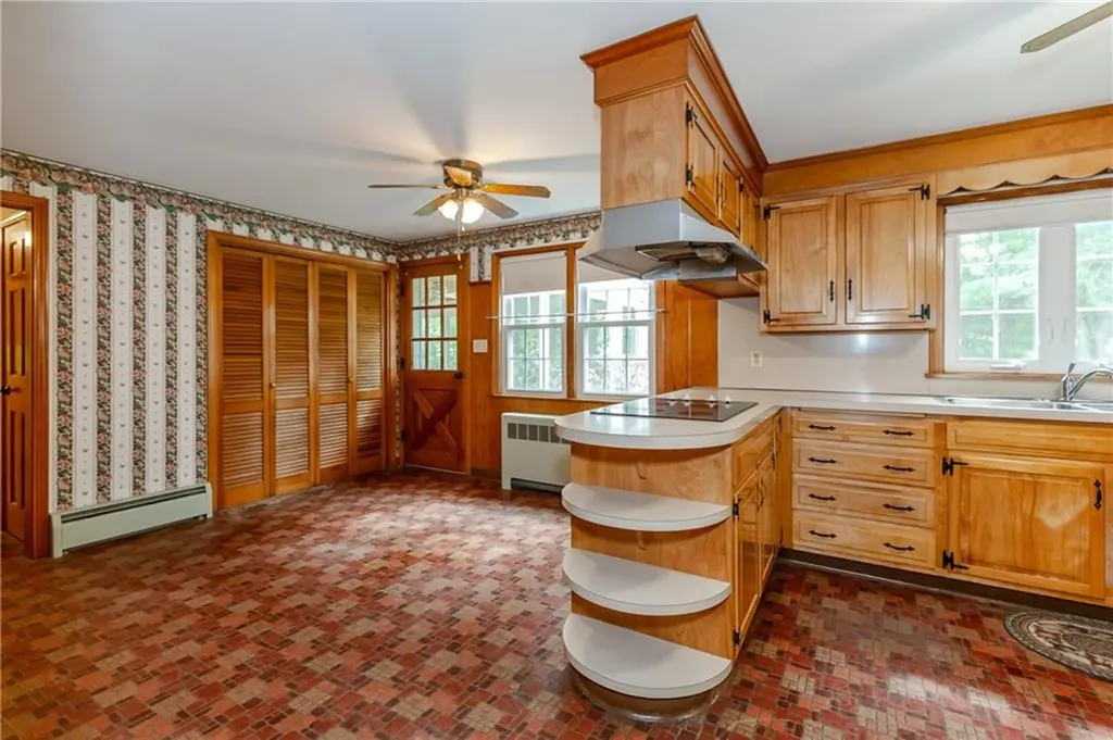 615 West Greenville Road Scituate RI 02857