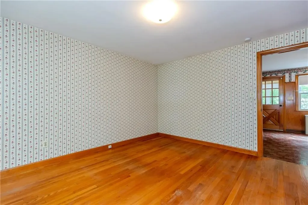 615 West Greenville Road Scituate RI 02857