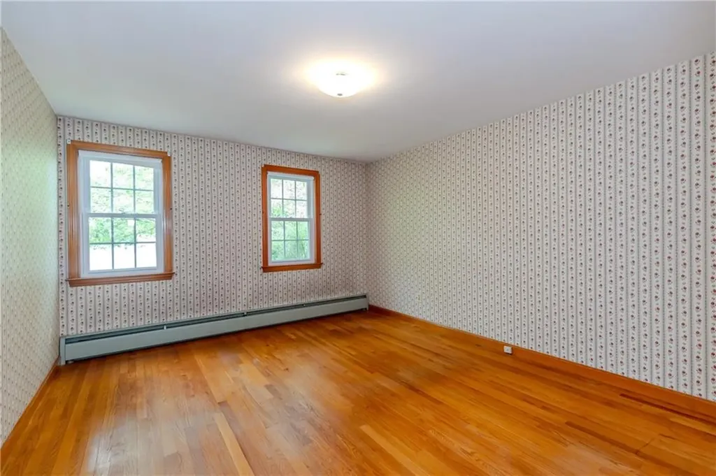 615 West Greenville Road Scituate RI 02857