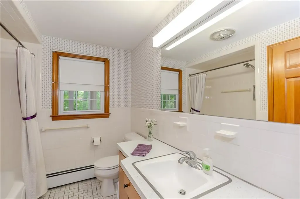 615 West Greenville Road Scituate RI 02857