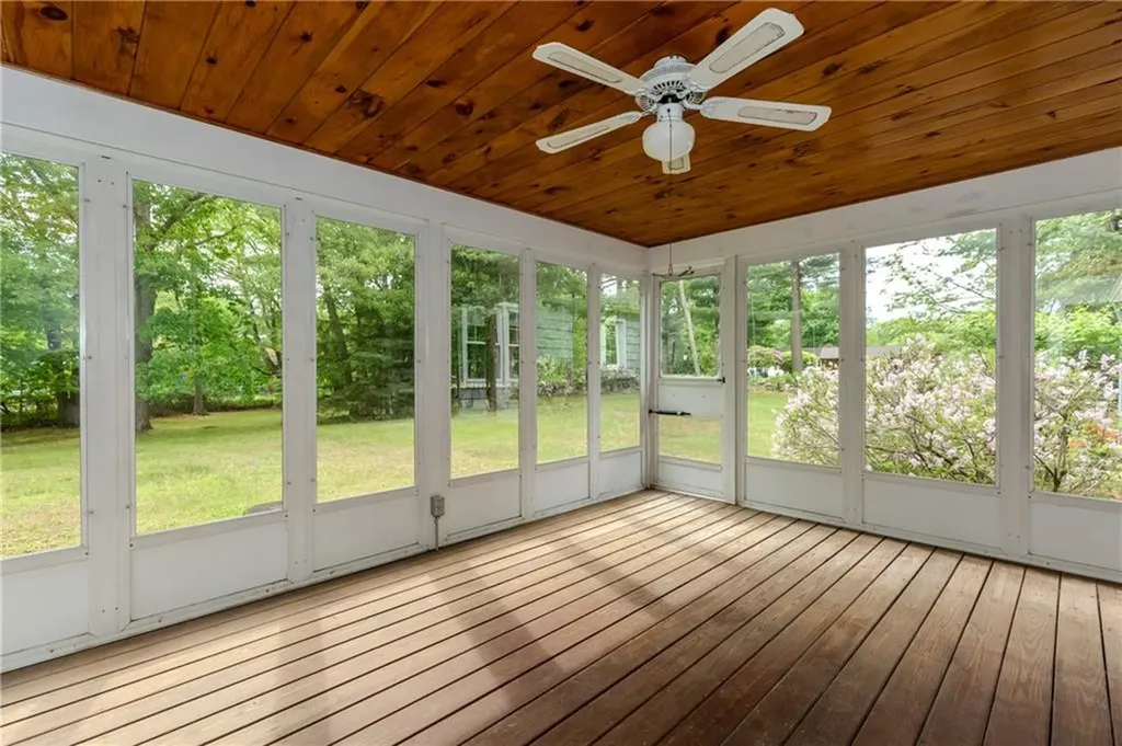 615 West Greenville Road Scituate RI 02857