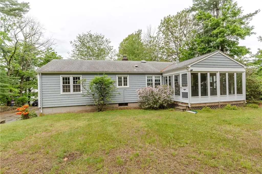 615 West Greenville Road Scituate RI 02857