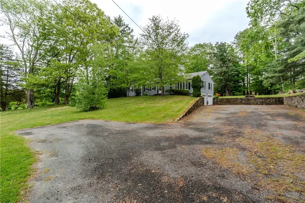 615 West Greenville Road Scituate RI 02857