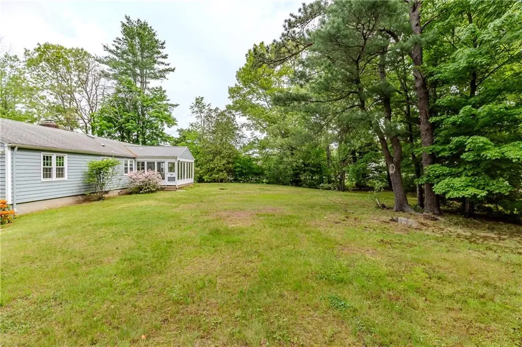 615 West Greenville Road Scituate RI 02857