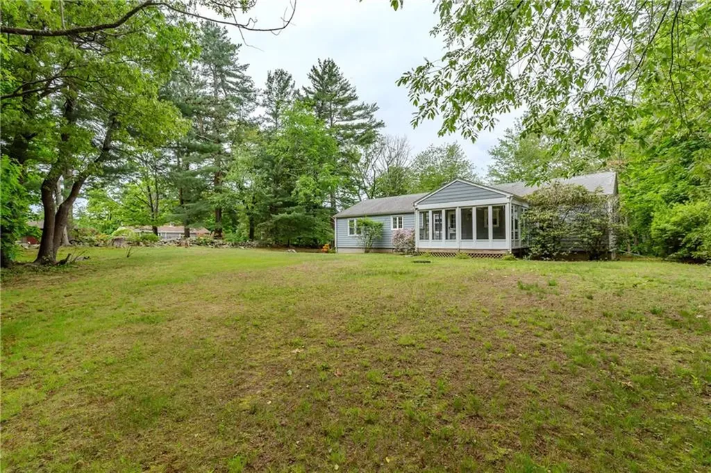 615 West Greenville Road Scituate RI 02857