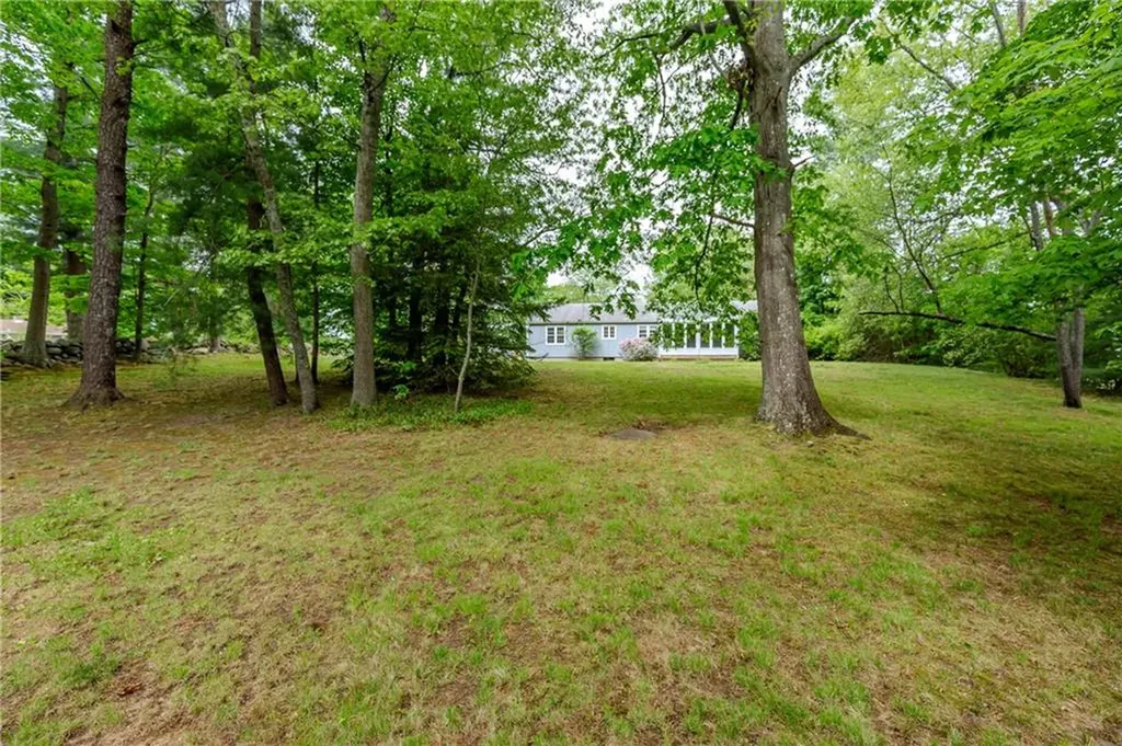 615 West Greenville Road Scituate RI 02857