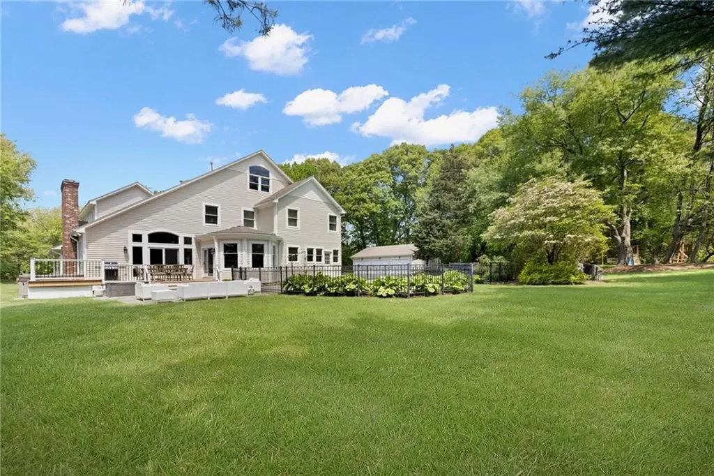193 Torrie Lane North Kingstown RI 02852