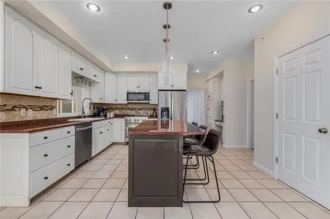 193 Torrie Lane North Kingstown RI 02852