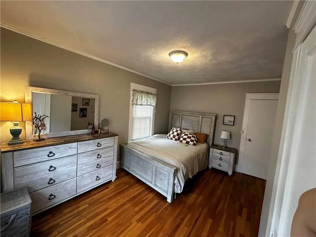21 23 Washburn Avenue East Providence RI 02916