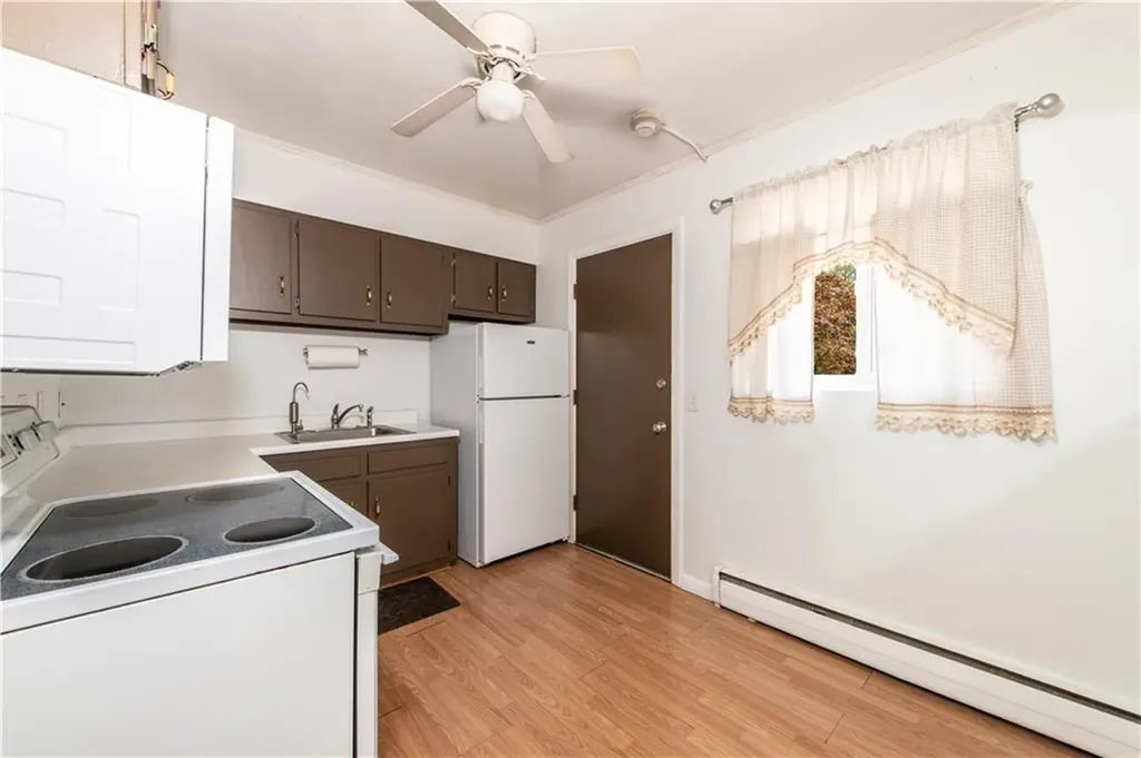 72 W Shore Road Warwick RI 02889