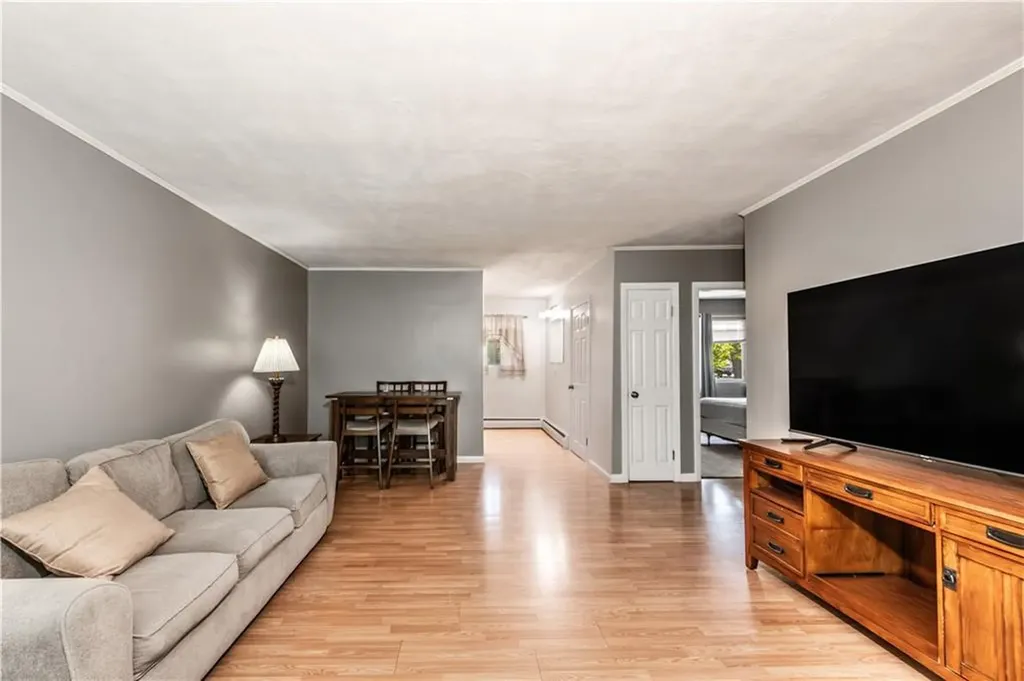 72 W Shore Road Warwick RI 02889