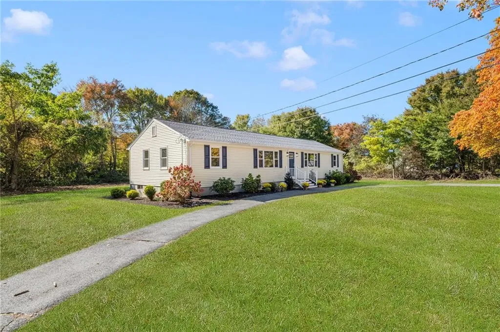 622 Dry Bridge Road North Kingstown RI 02852