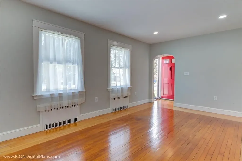 429 Forest Avenue Middletown RI 02842