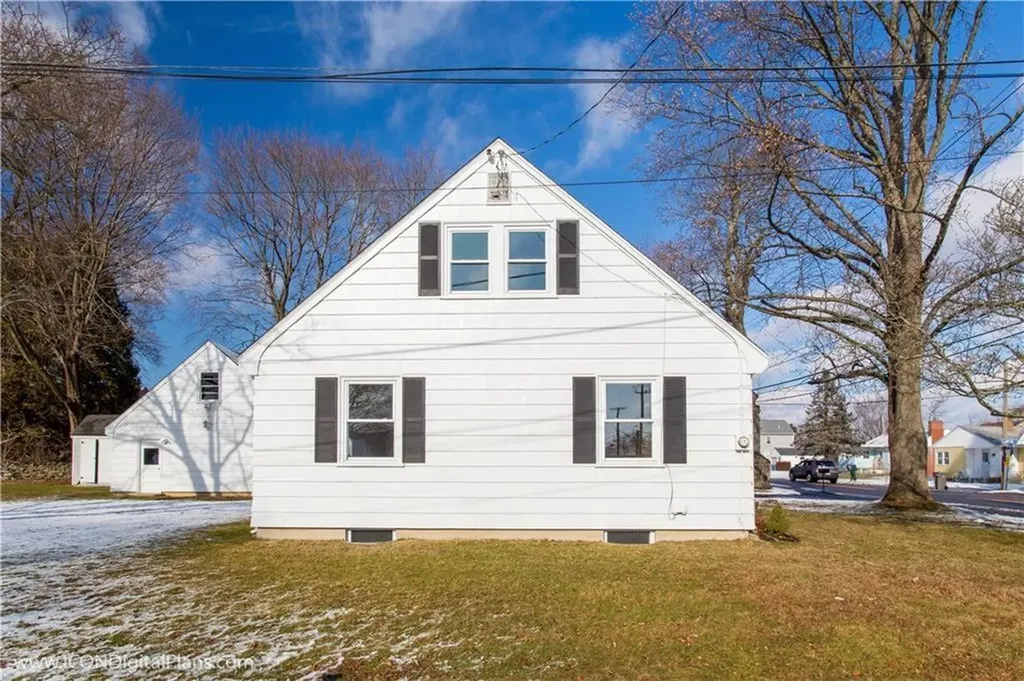 429 Forest Avenue Middletown RI 02842