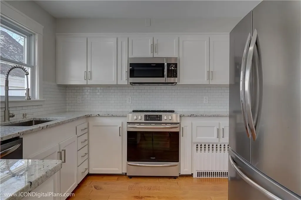 429 Forest Avenue Middletown RI 02842