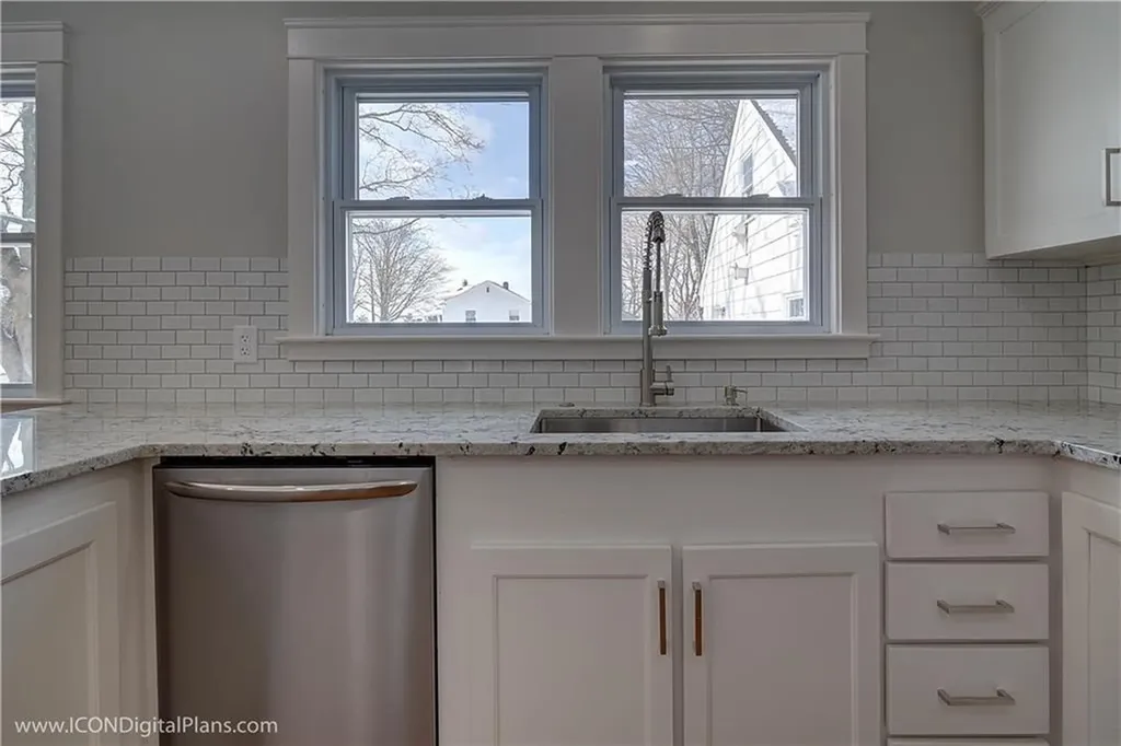 429 Forest Avenue Middletown RI 02842