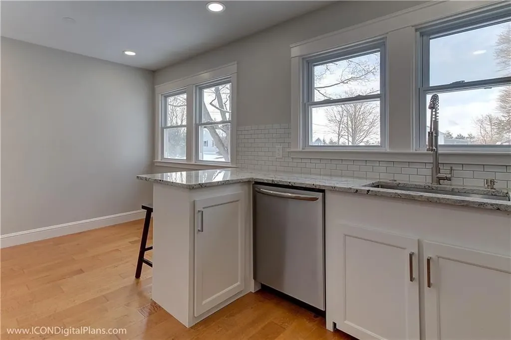 429 Forest Avenue Middletown RI 02842