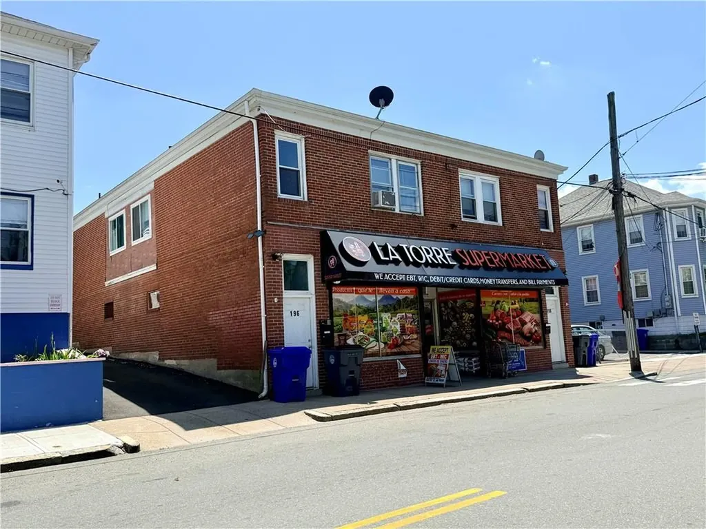 196 Pocasset Avenue Providence RI 02909