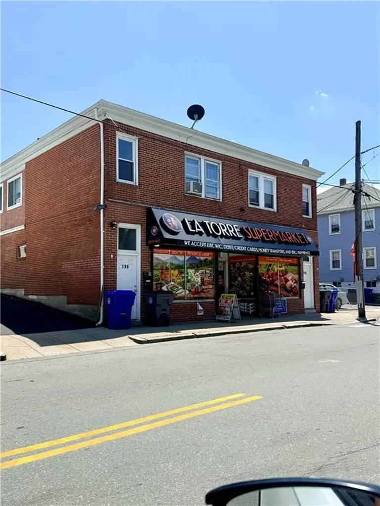 196 Pocasset Avenue Providence RI 02909
