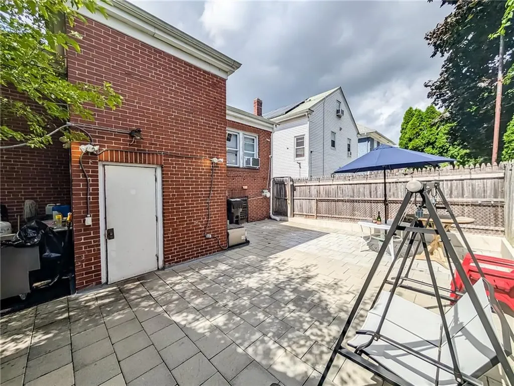 196 Pocasset Avenue Providence RI 02909
