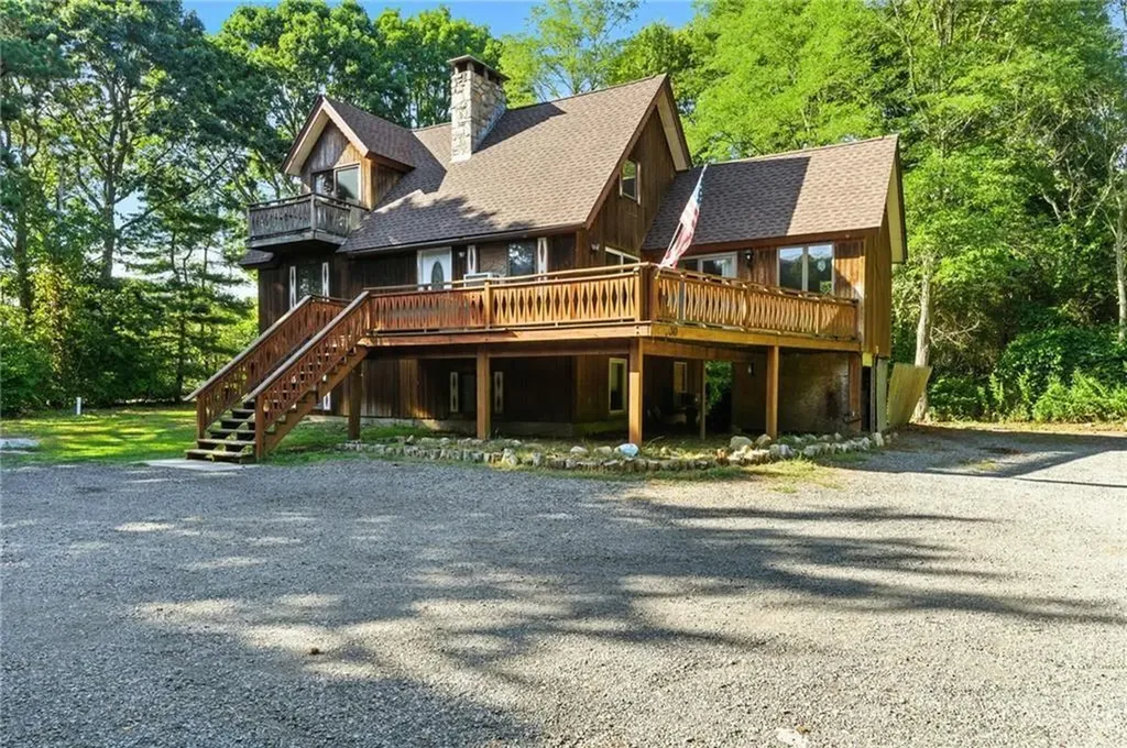 130 South Niantic Drive Charlestown RI 02813