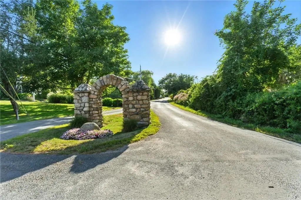 130 South Niantic Drive Charlestown RI 02813