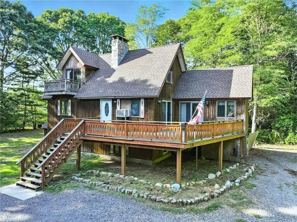 130 South Niantic Drive Charlestown RI 02813