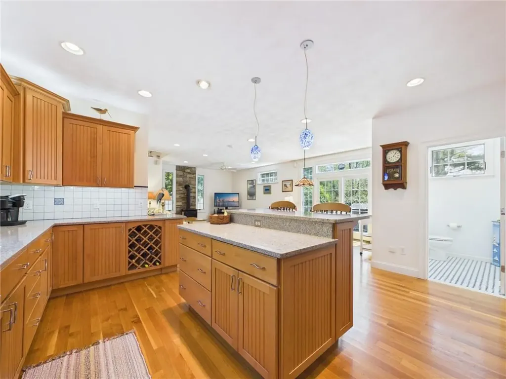94 Daytona Avenue Narragansett RI 02882