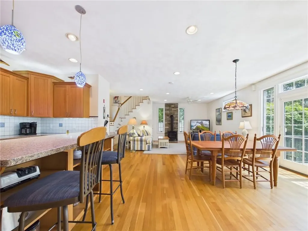 94 Daytona Avenue Narragansett RI 02882