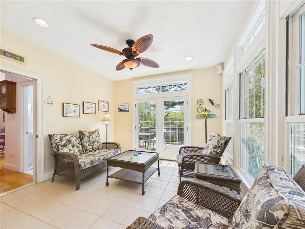 94 Daytona Avenue Narragansett RI 02882