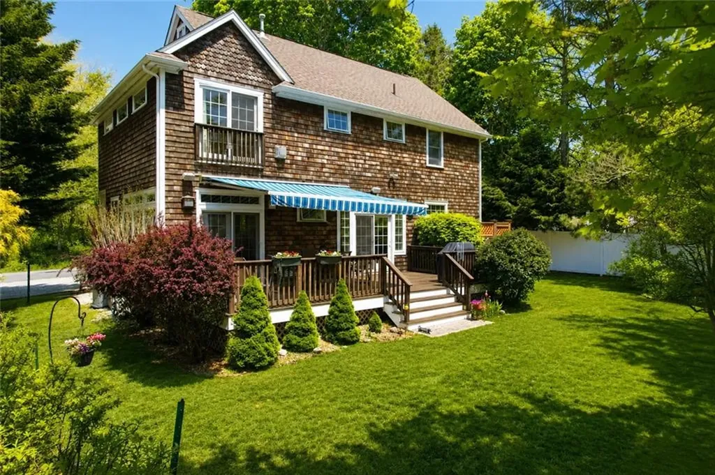 94 Daytona Avenue Narragansett RI 02882