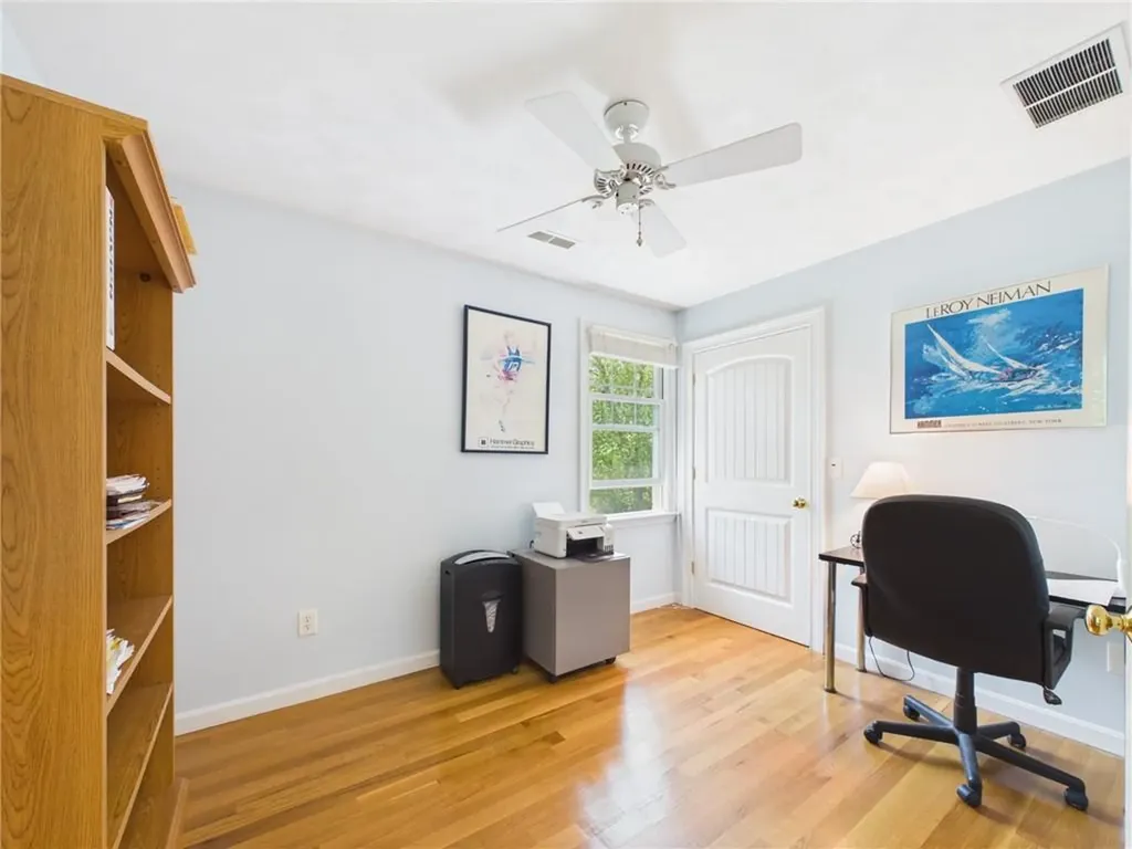 94 Daytona Avenue Narragansett RI 02882