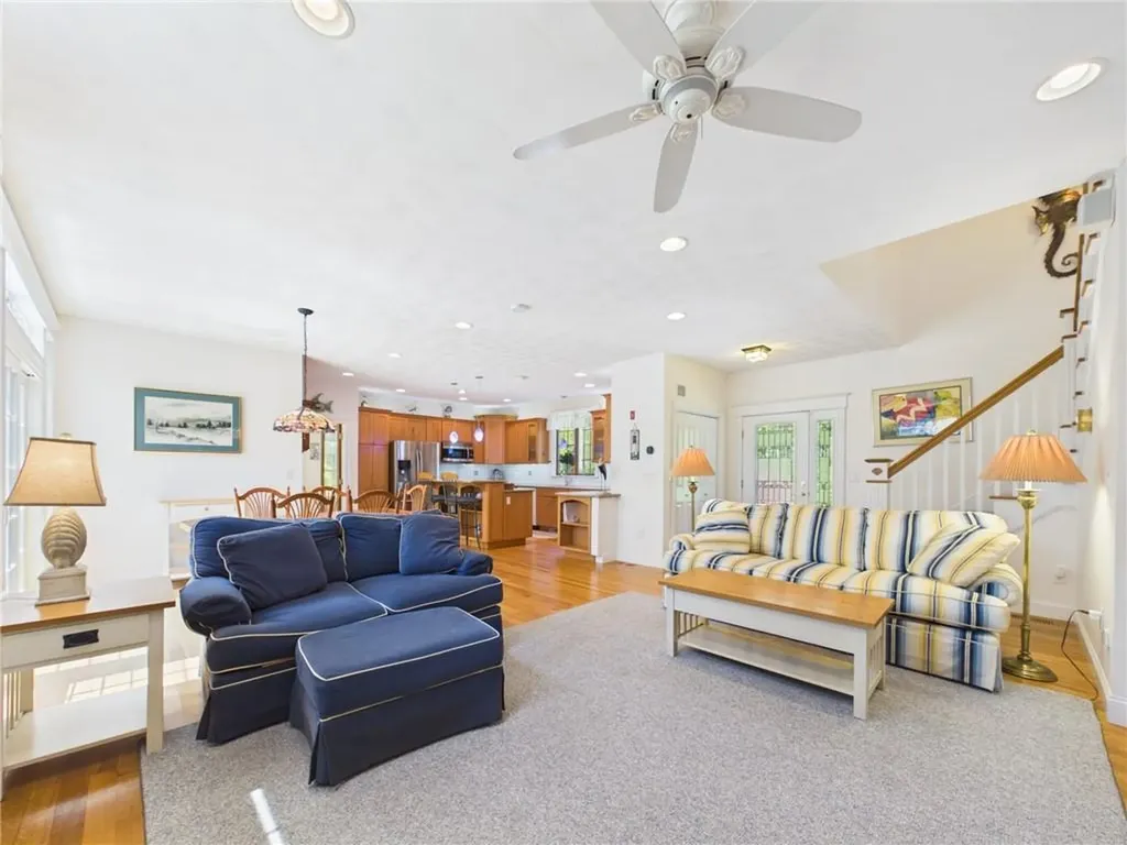 94 Daytona Avenue Narragansett RI 02882
