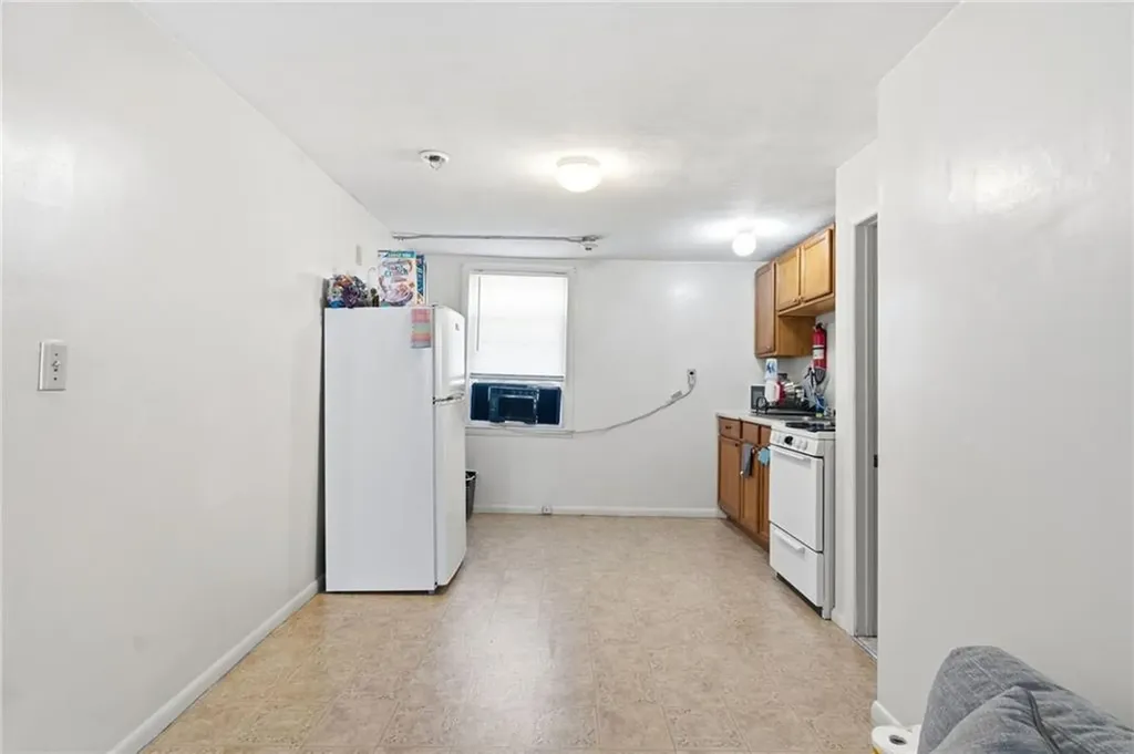 513 Charles Street Providence RI 02904